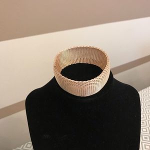 Pretty rose gold bracelet